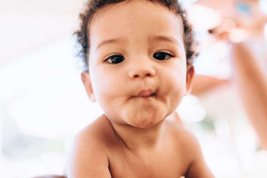Qué nos dicen los bebés  con sus expresiones