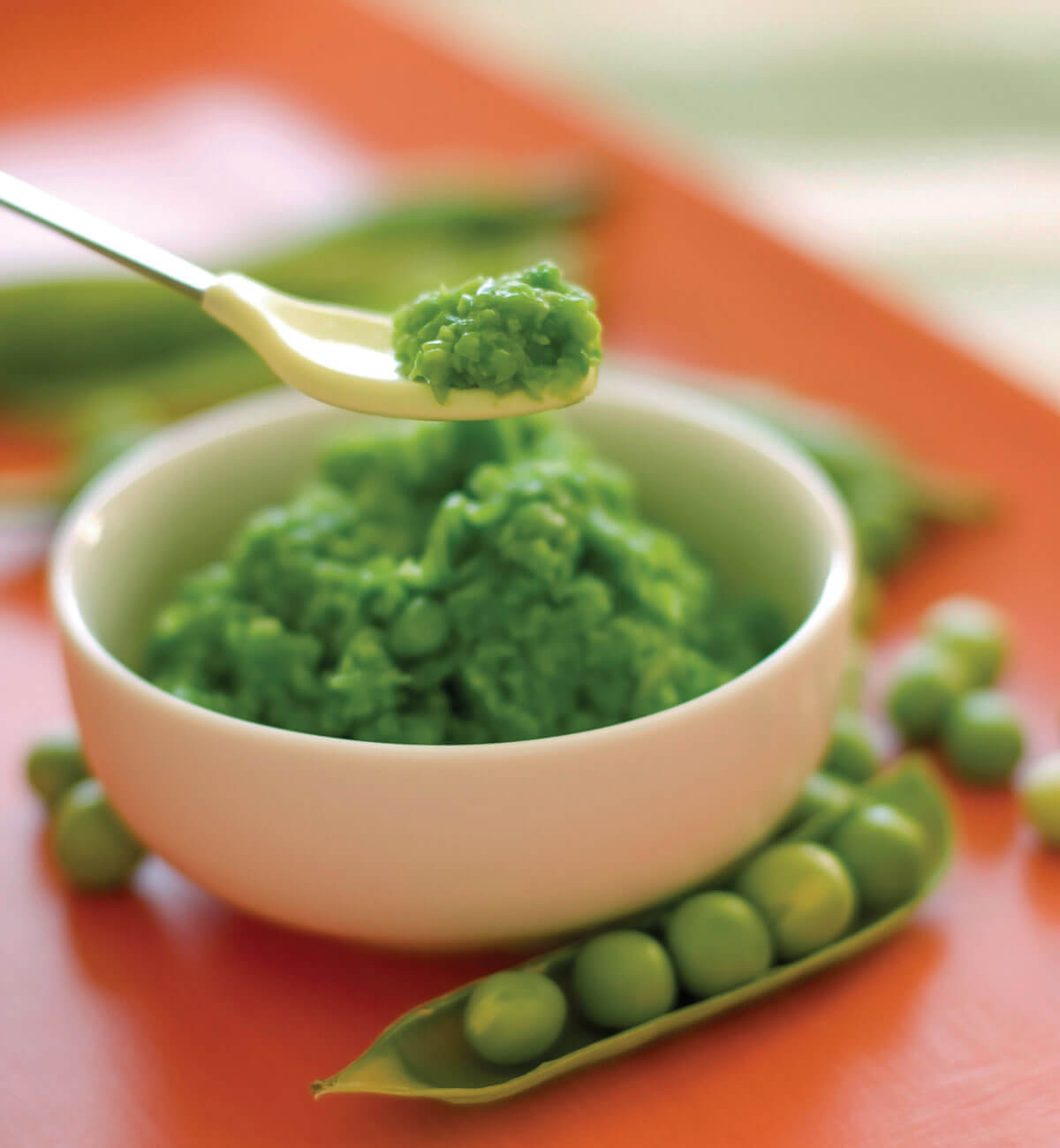 Peas in bowl image
