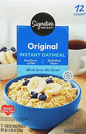 Oatmeal bowl with bananas and blueberries.